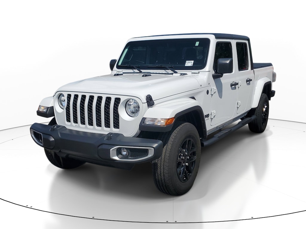 Used 2023 Jeep Gladiator Sport Truck Crew Cab