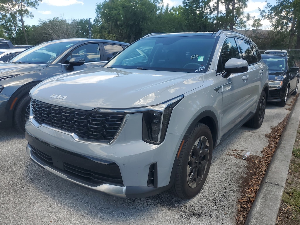 Used 2024 Kia Sorento S SUV