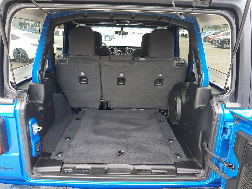 2023 Jeep Wrangler Sport photo 4