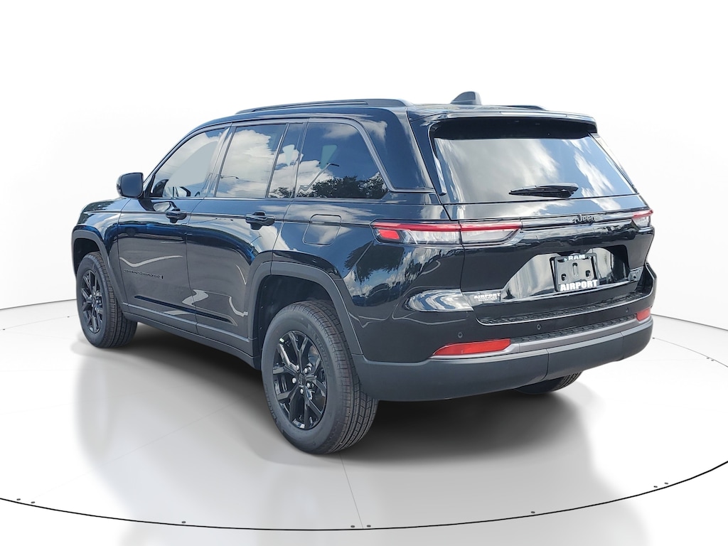 New 2026 Jeep Grand Cherokee Laredo Altitude Laredo Altitude 4x2