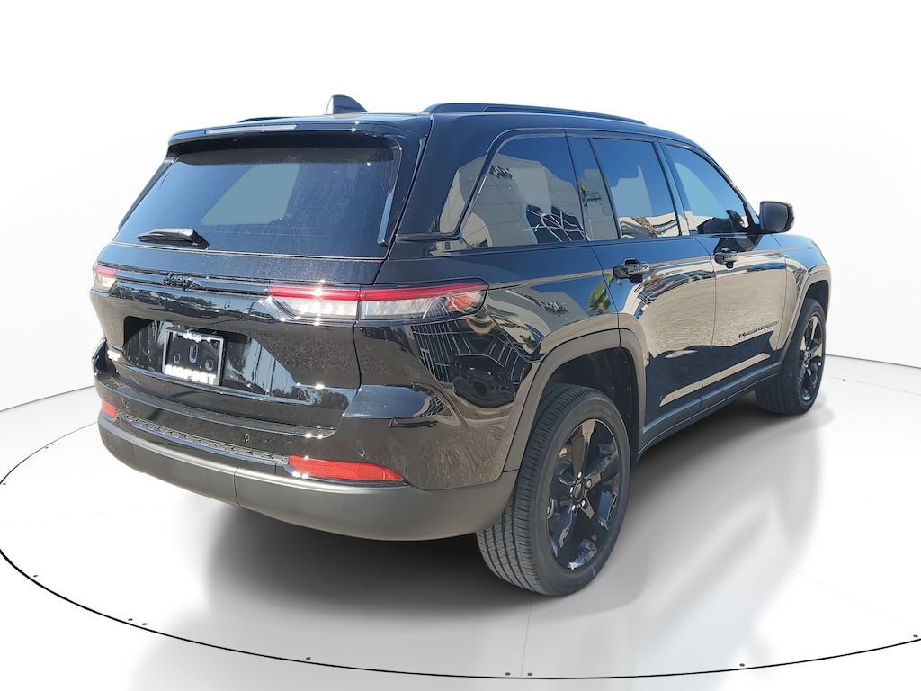 New 2025 Jeep Grand Cherokee Altitude Altitude 4x2