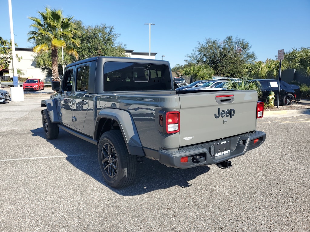 Used 2022 Jeep Gladiator Sport Truck Crew Cab