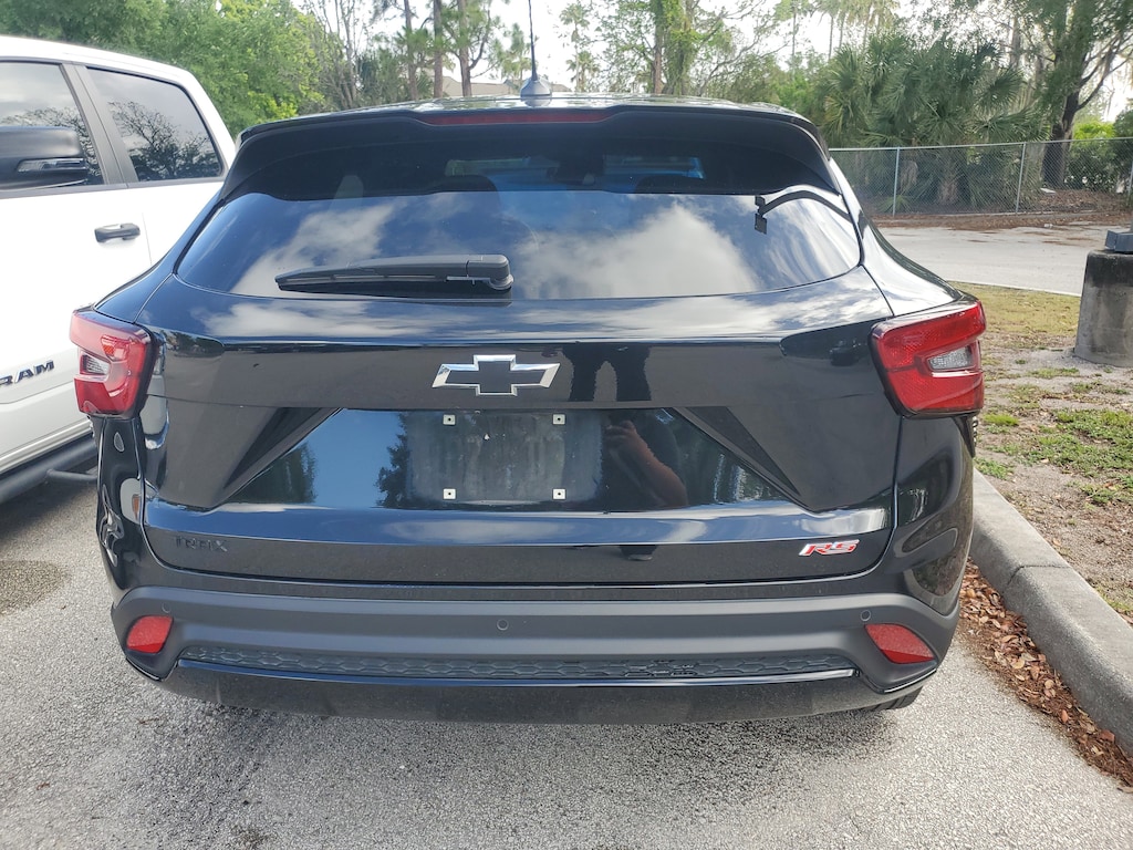 Used 2024 Chevrolet Trax 1RS SUV