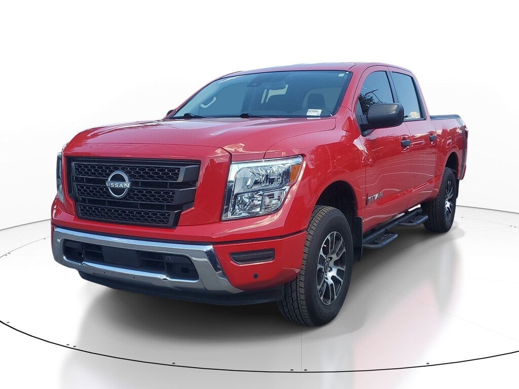 Used 2024 Nissan Titan SV Truck Crew Cab