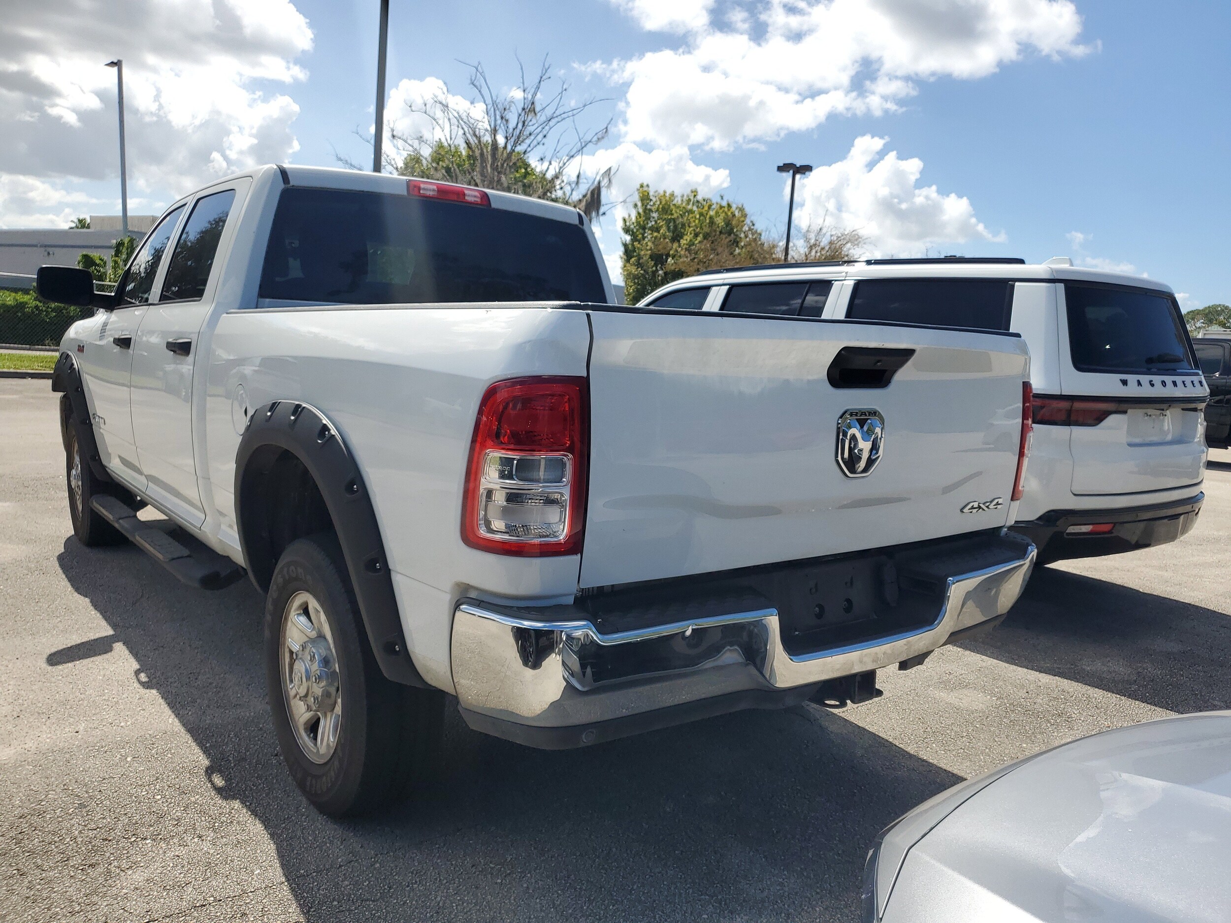 2020 Ram 2500 Tradesman photo 2