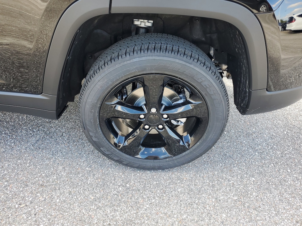 New 2025 Jeep Grand Cherokee Altitude X Altitude X 4x2