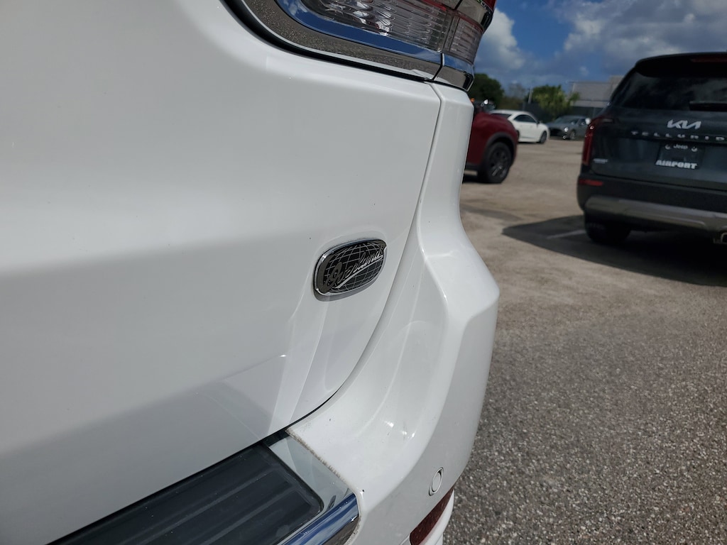 2018 Jeep Grand Cherokee Overland photo 4