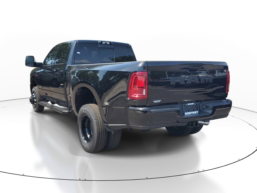 New 2026 Ram 3500 Laramie Laramie 4x4 Crew Cab 8 Box