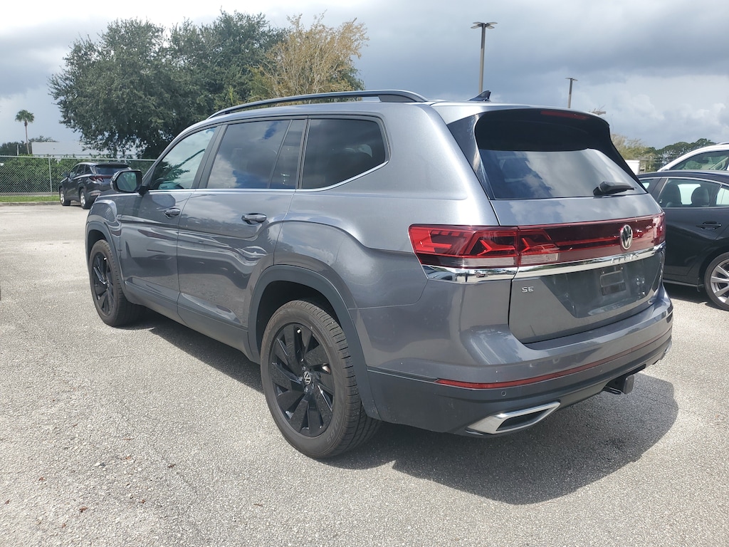 Used 2024 Volkswagen Atlas 2.0T SE w/Technology SUV
