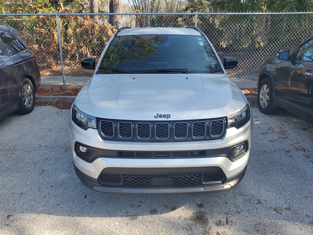 Used 2025 Jeep Compass Latitude SUV