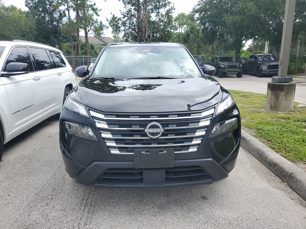 Used 2025 Nissan Rogue SV SUV