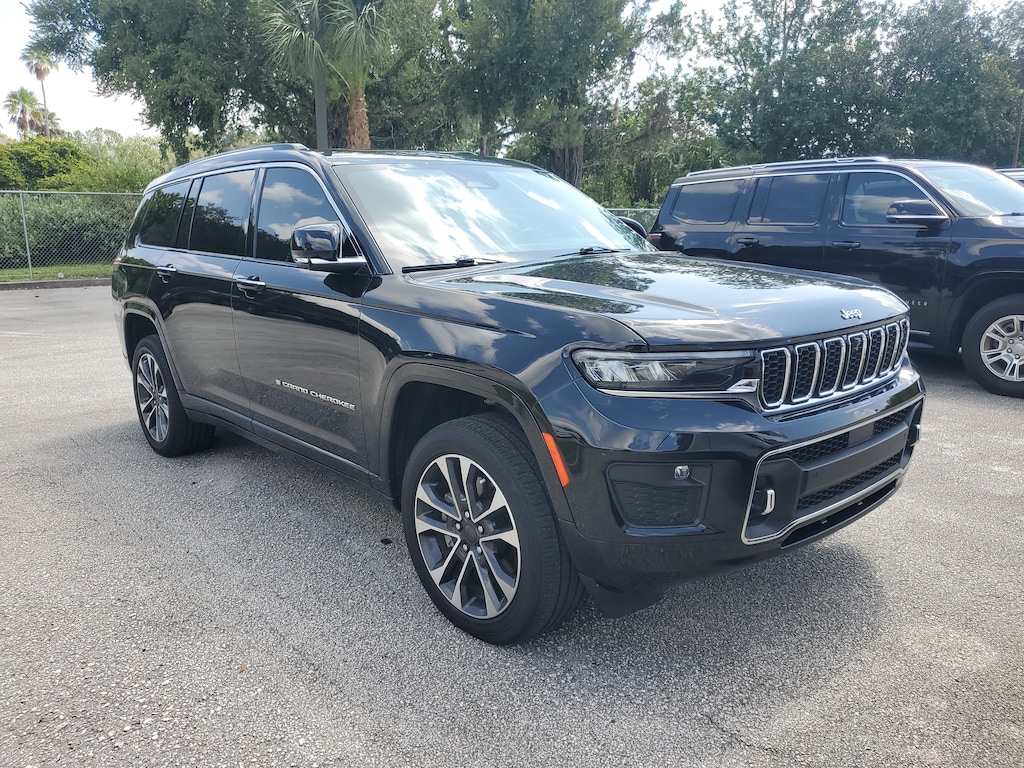 Used 2022 Jeep New Grand Cherokee Overland SUV