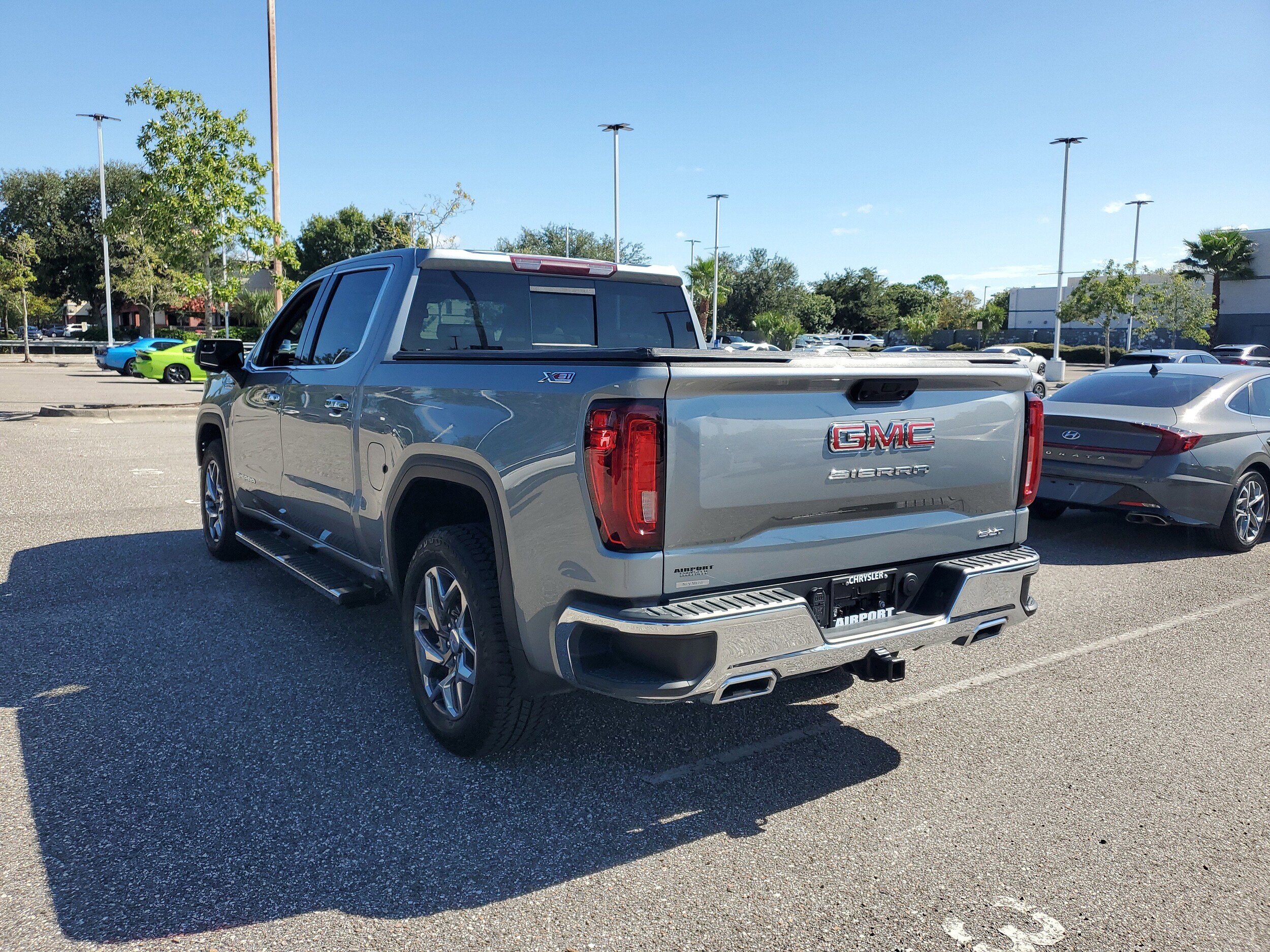 2023 Gmc Sierra 1500 SLT photo 3