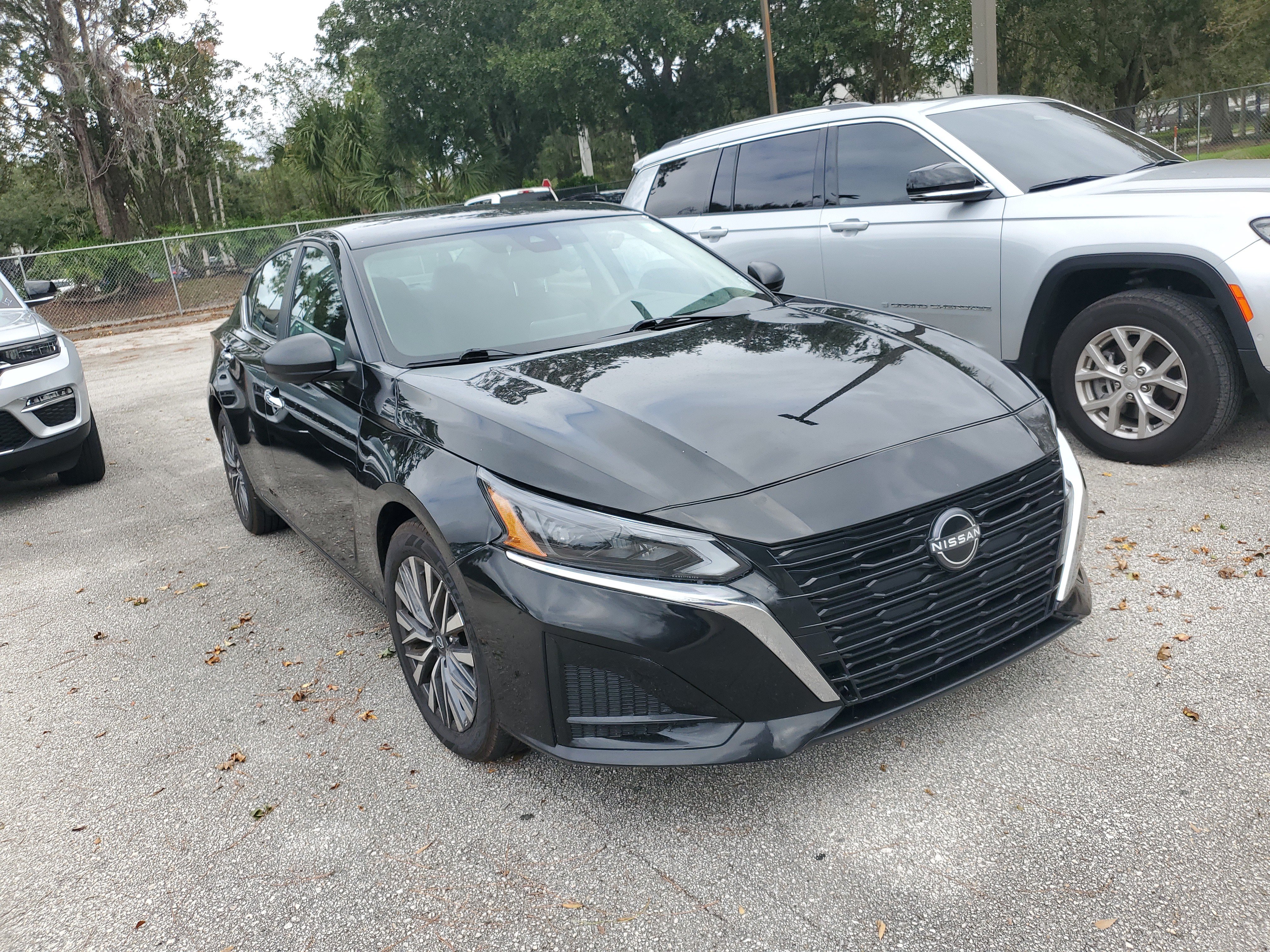 Used 2025 Nissan Altima SV Sedan