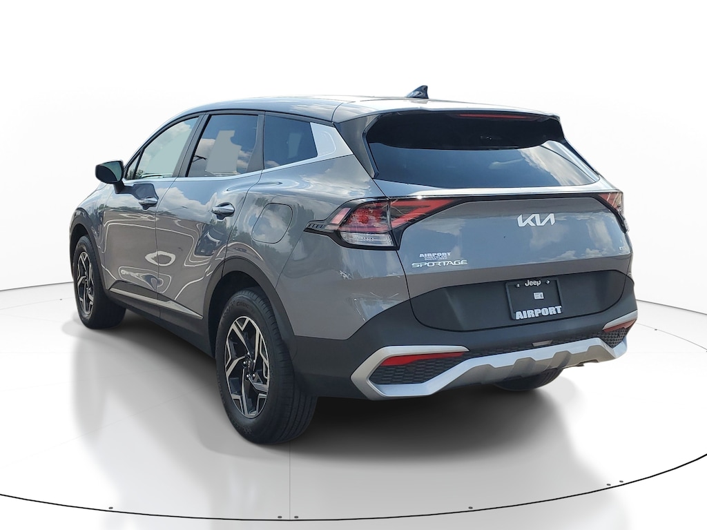 Used 2025 Kia Sportage LX SUV