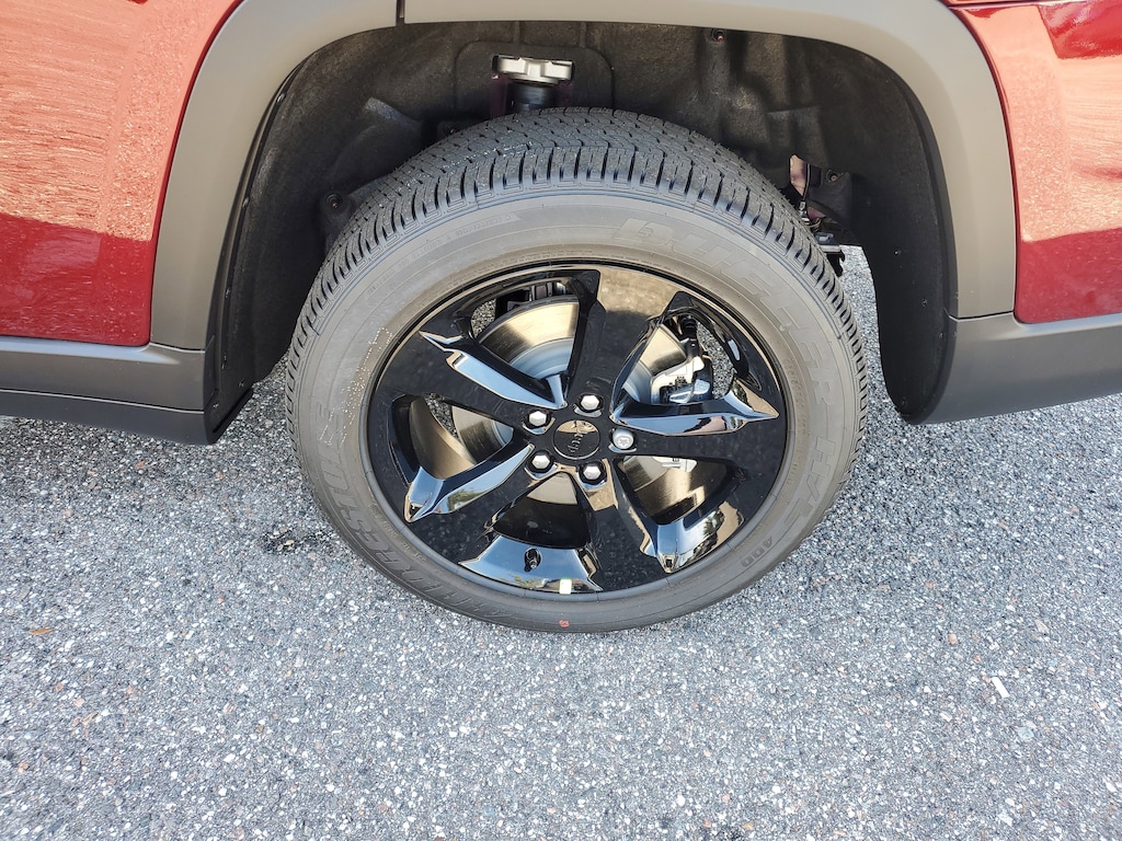 New 2025 Jeep Grand Cherokee L Altitude X Altitude X 4x2