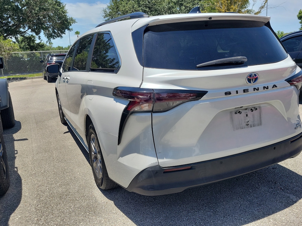 Used 2023 Toyota Sienna XLE 7 Passenger Van Passenger Van