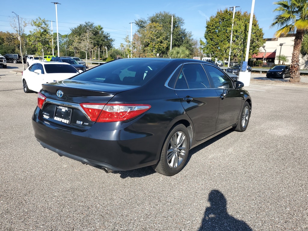 Used 2015 Toyota Camry Hybrid XLE Sedan