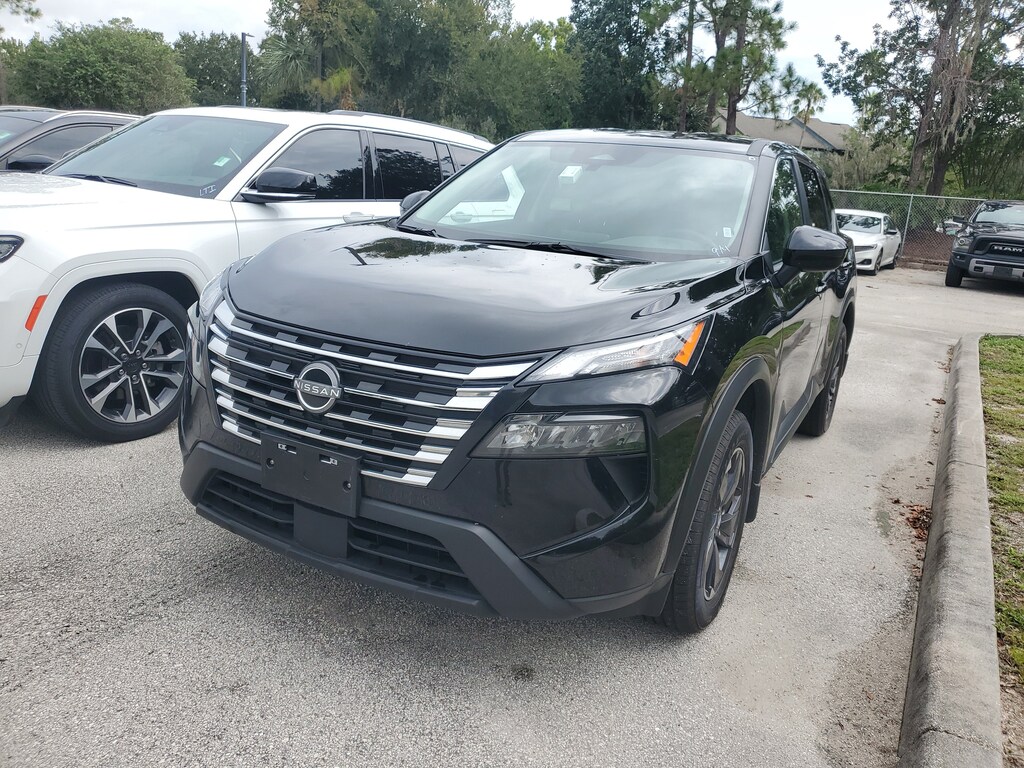 Used 2025 Nissan Rogue SV SUV