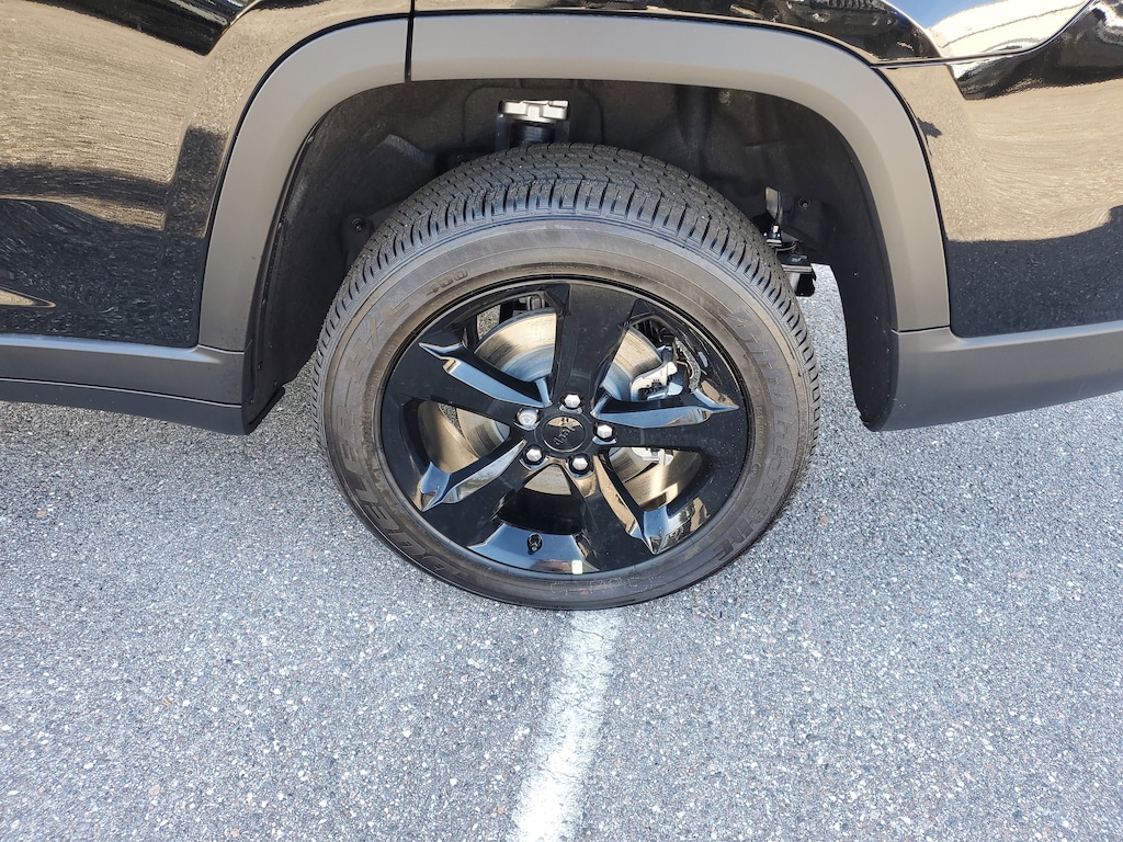 New 2025 Jeep Grand Cherokee L Altitude X Altitude X 4x2