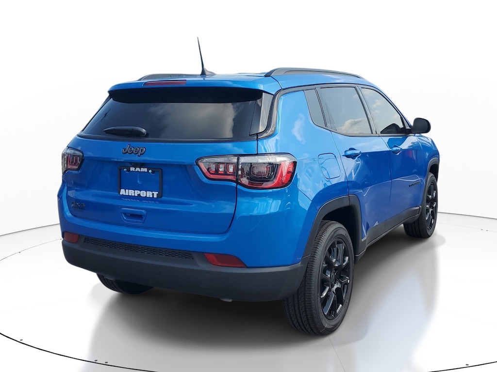 New 2026 Jeep Compass Latitude Altitude Latitude Altitude 4x4