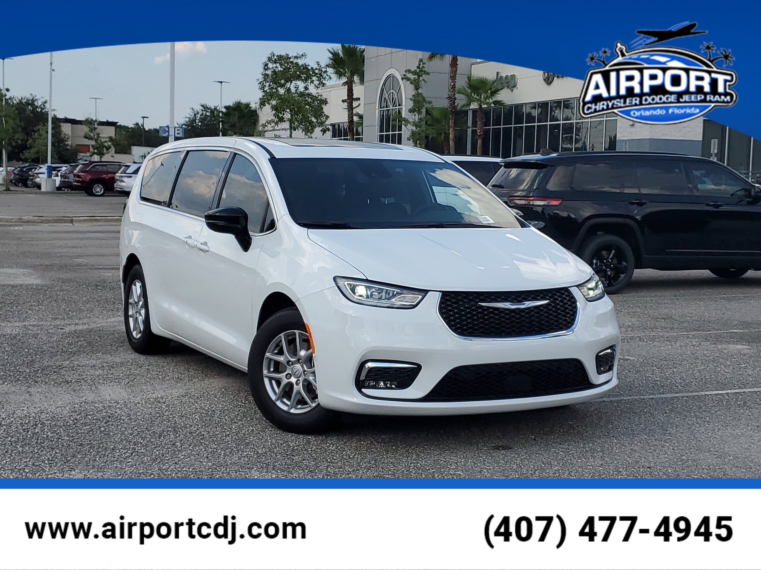 2026 Chrysler Pacifica Select's photo