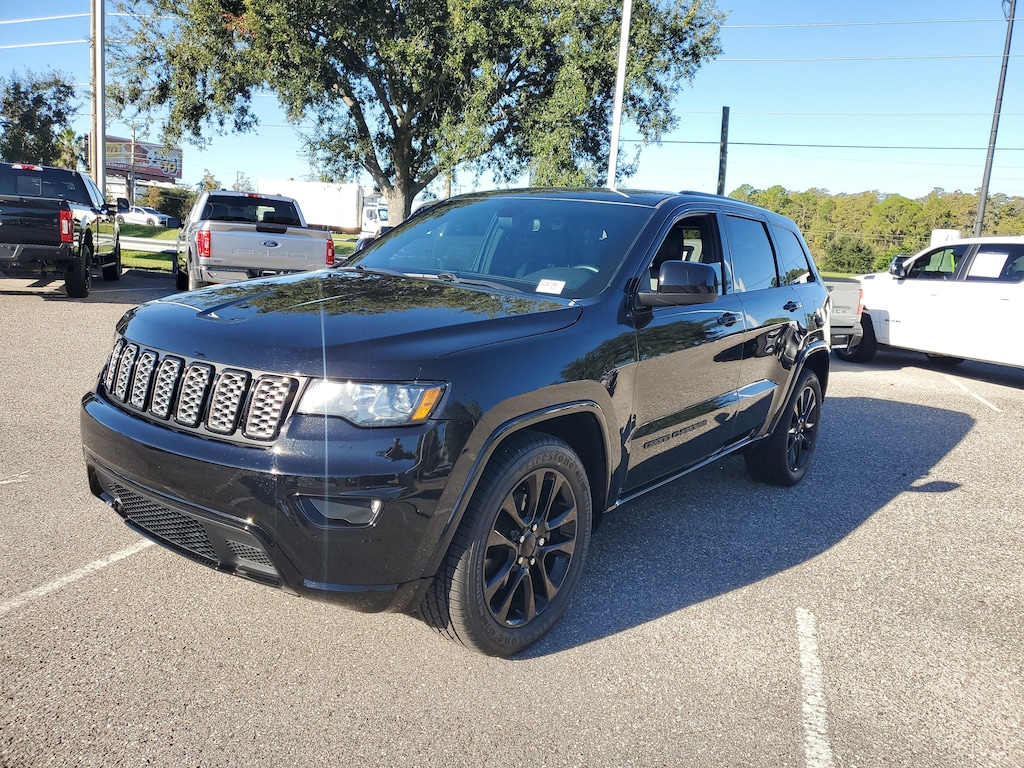 Used 2018 Jeep Grand Cherokee Laredo RWD SUV