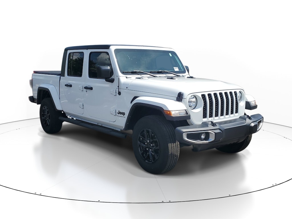 Used 2023 Jeep Gladiator Sport Truck Crew Cab
