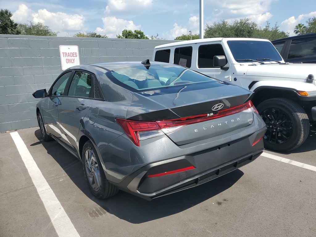 Used 2026 Hyundai Elantra Hybrid Blue Sedan