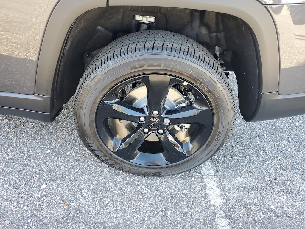 New 2025 Jeep Grand Cherokee L Altitude X Altitude X 4x2