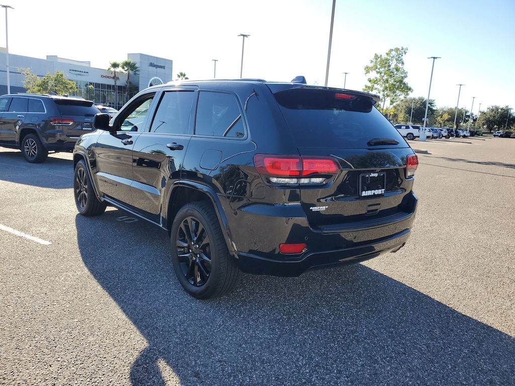 Used 2018 Jeep Grand Cherokee Laredo RWD SUV
