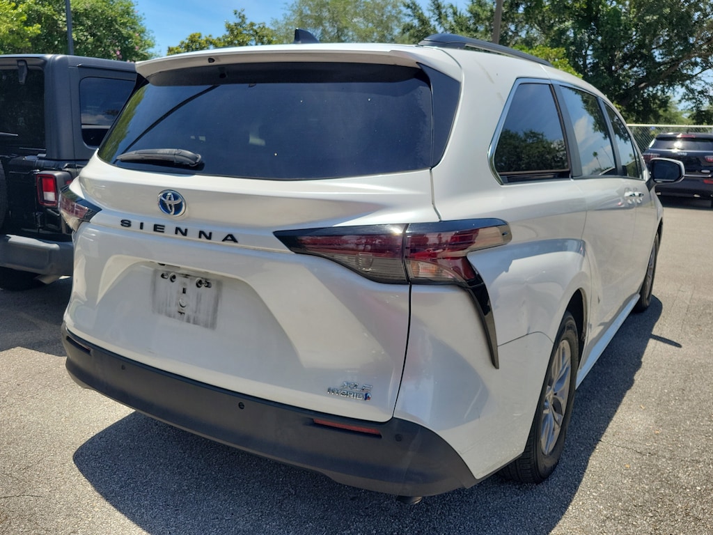 Used 2023 Toyota Sienna XLE 7 Passenger Van Passenger Van