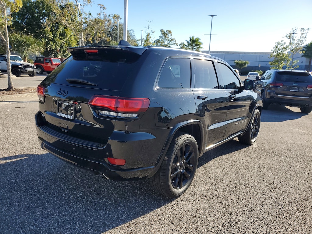 Used 2018 Jeep Grand Cherokee Laredo RWD SUV