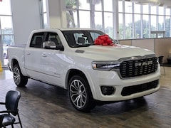 2025 Ram 1500 Tungsten Tungsten 4x4 Crew Cab 57 Box