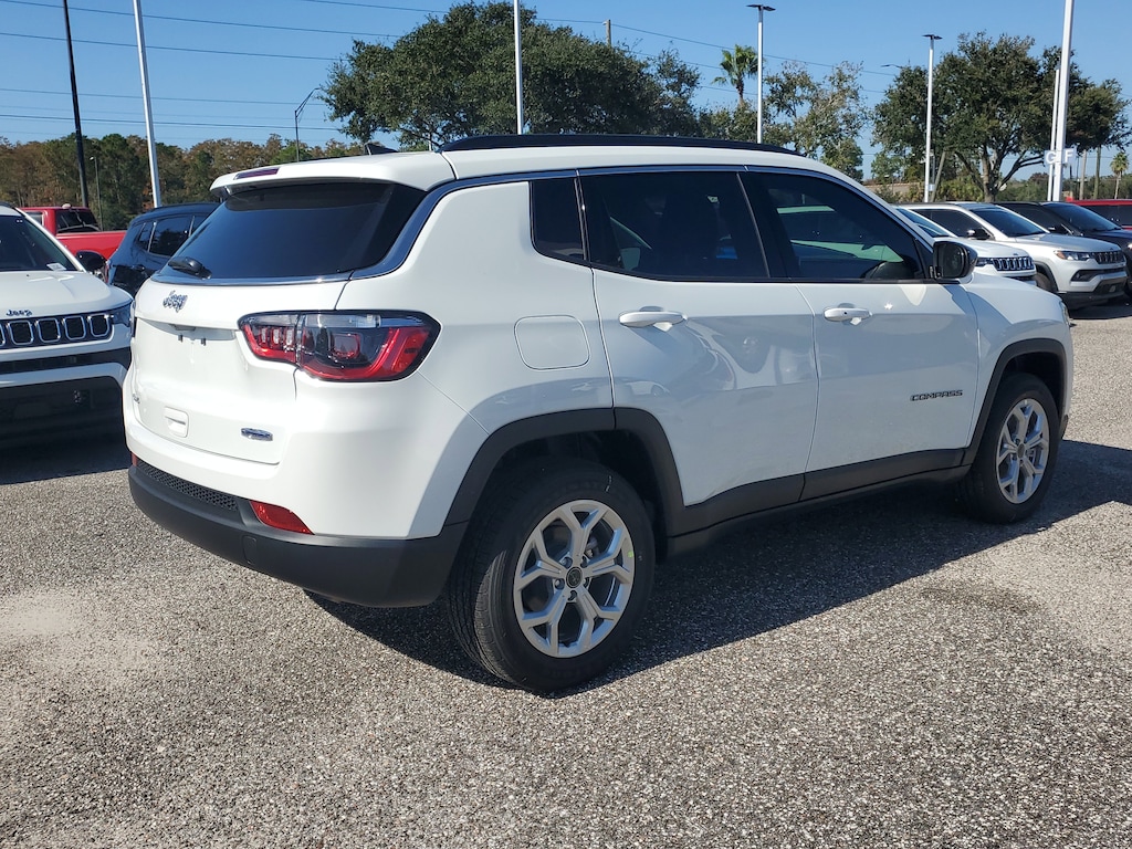 New 2026 Jeep Compass Latitude Latitude 4x4