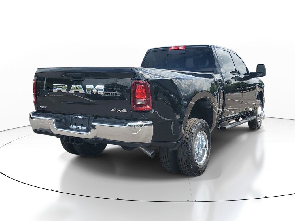 New 2026 Ram 3500 Tradesman Tradesman 4x4 Crew Cab 8 Box