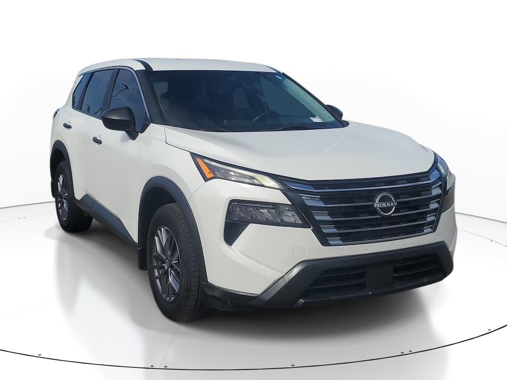 Used 2024 Nissan Rogue S SUV
