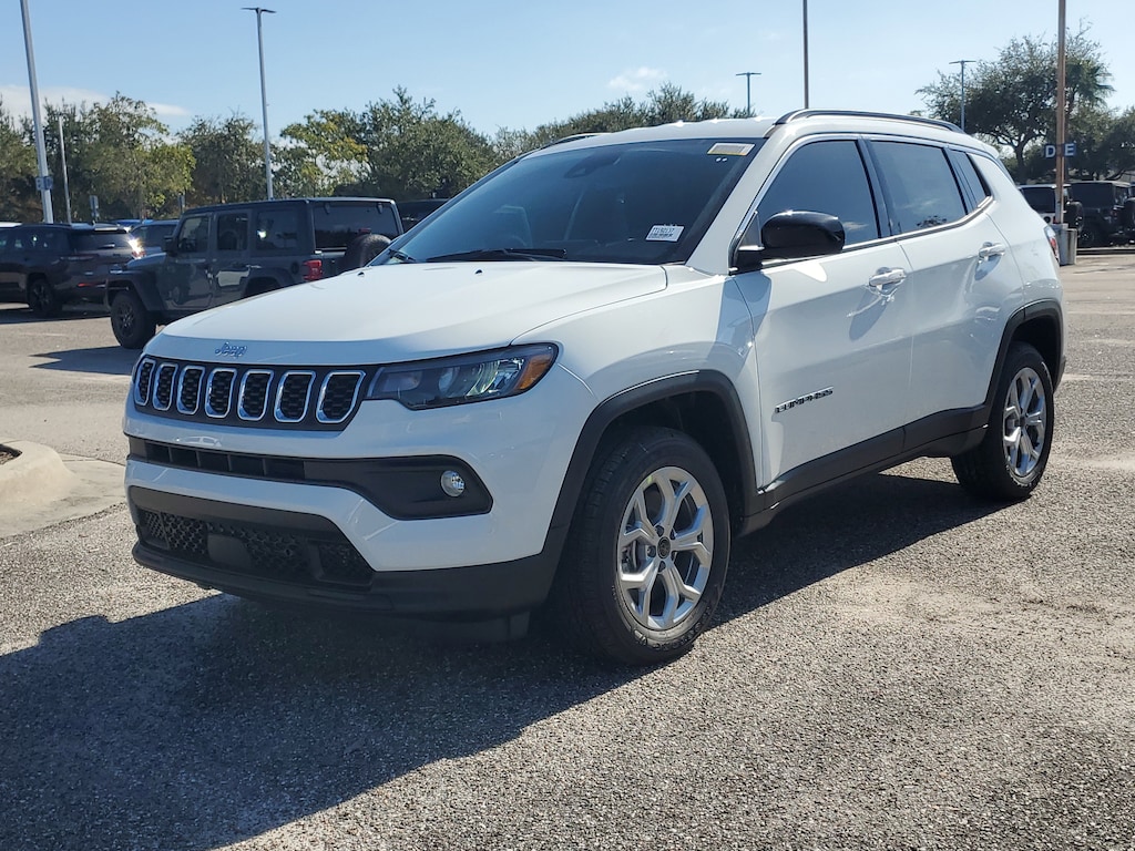 New 2026 Jeep Compass Latitude Latitude 4x4