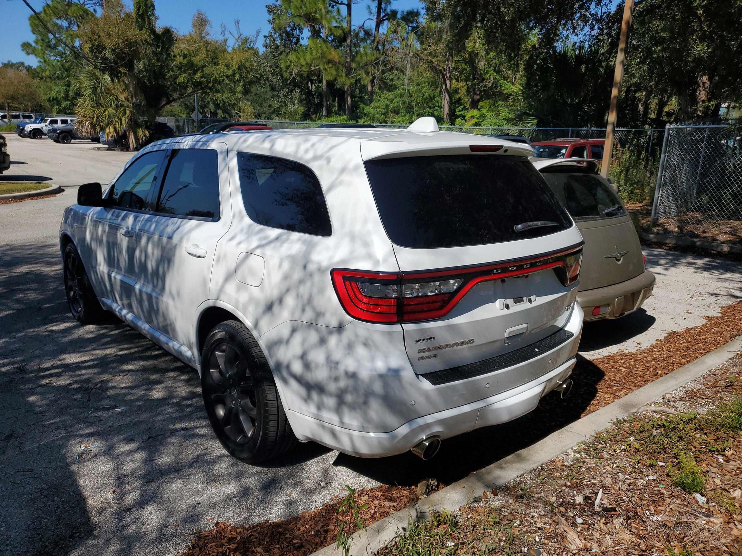 2017 Dodge Durango R/T photo 2