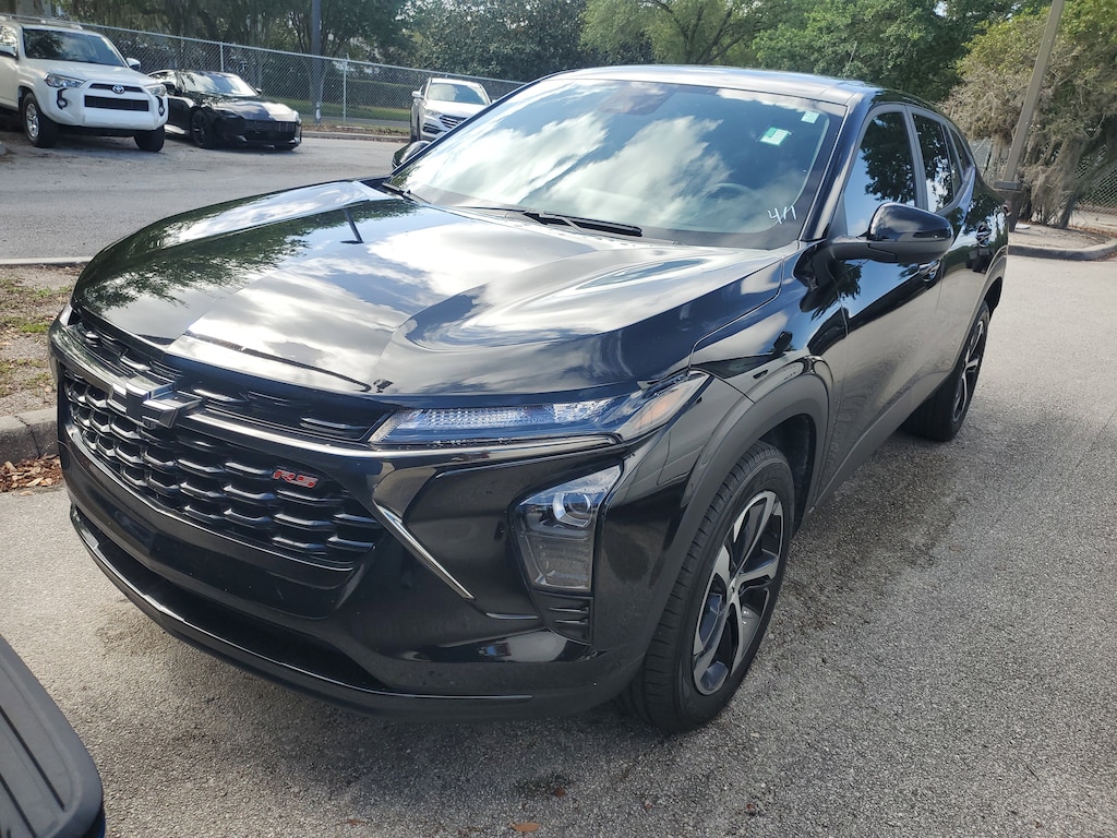 Used 2024 Chevrolet Trax 1RS SUV