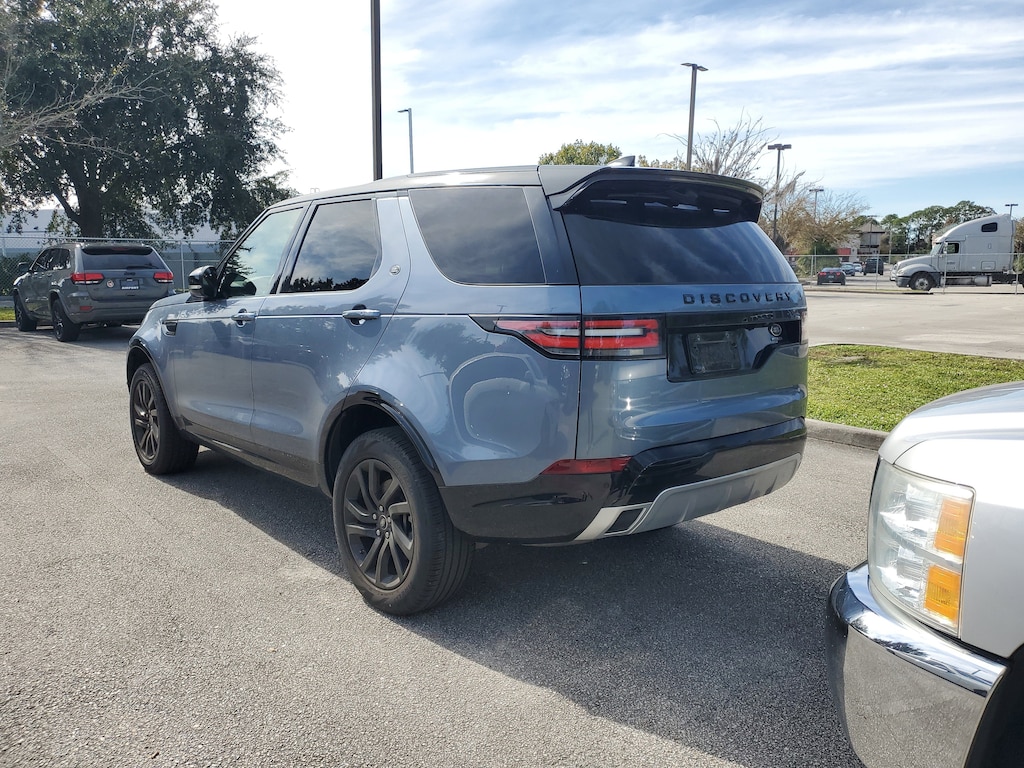 2020 Land Rover Discovery HSE photo 3