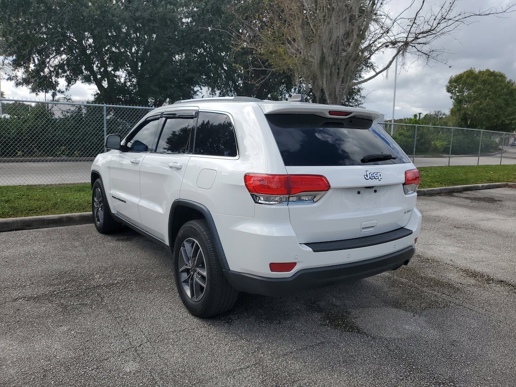 Used 2019 Jeep Grand Cherokee Laredo SUV