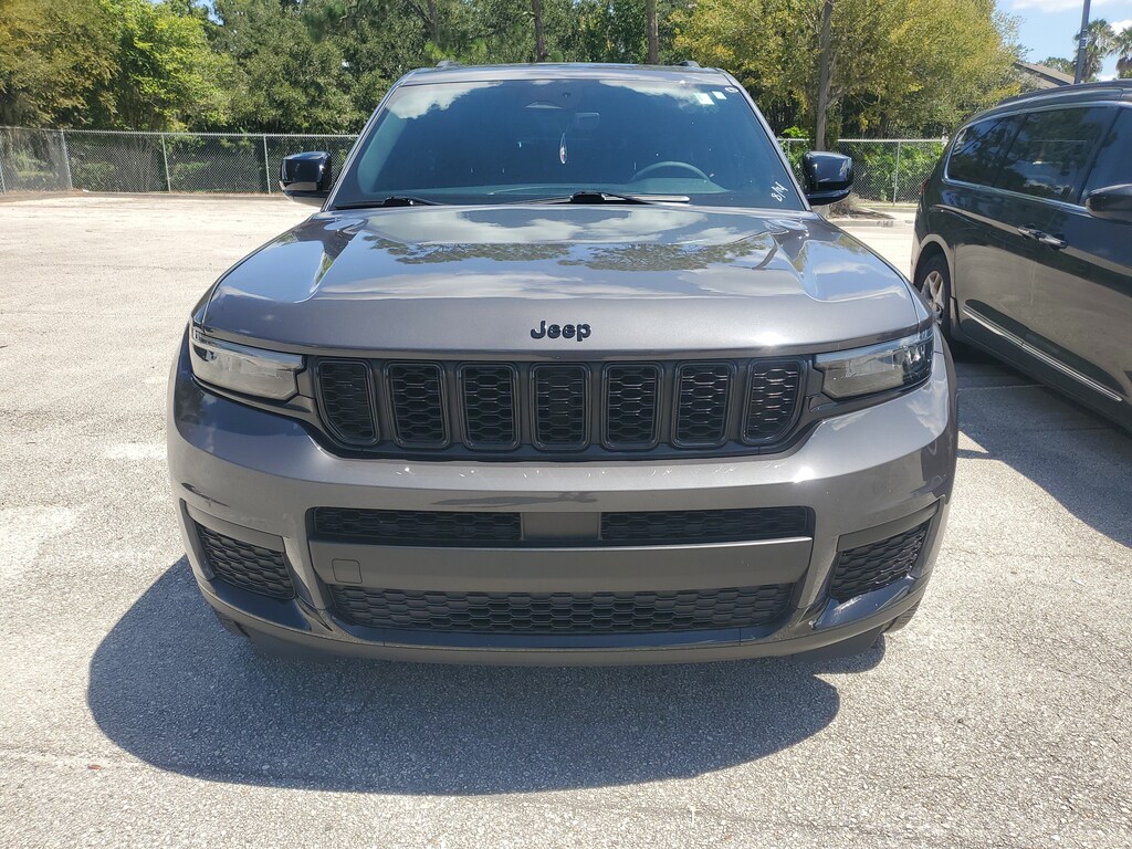 Used 2025 Jeep Grand Cherokee L Laredo SUV