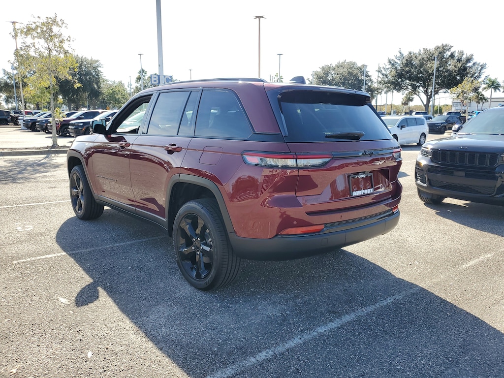 New 2025 Jeep Grand Cherokee Altitude X Altitude X 4x2