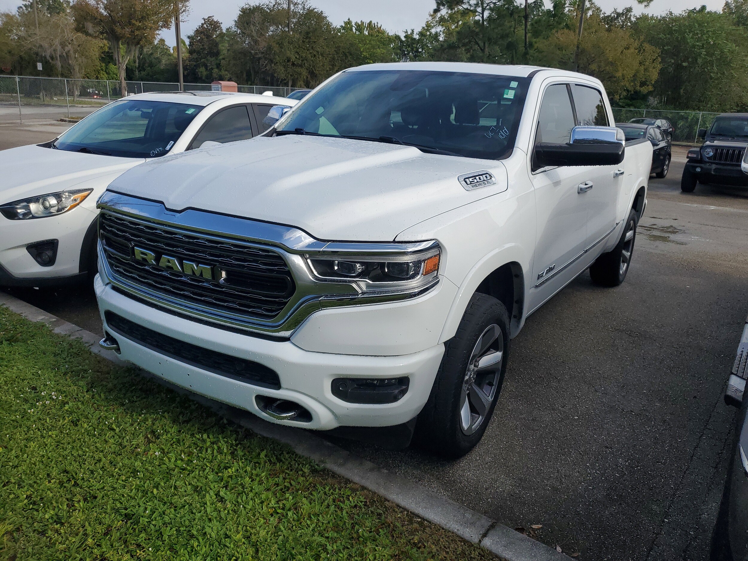 2020 Ram 1500 Limited photo 3