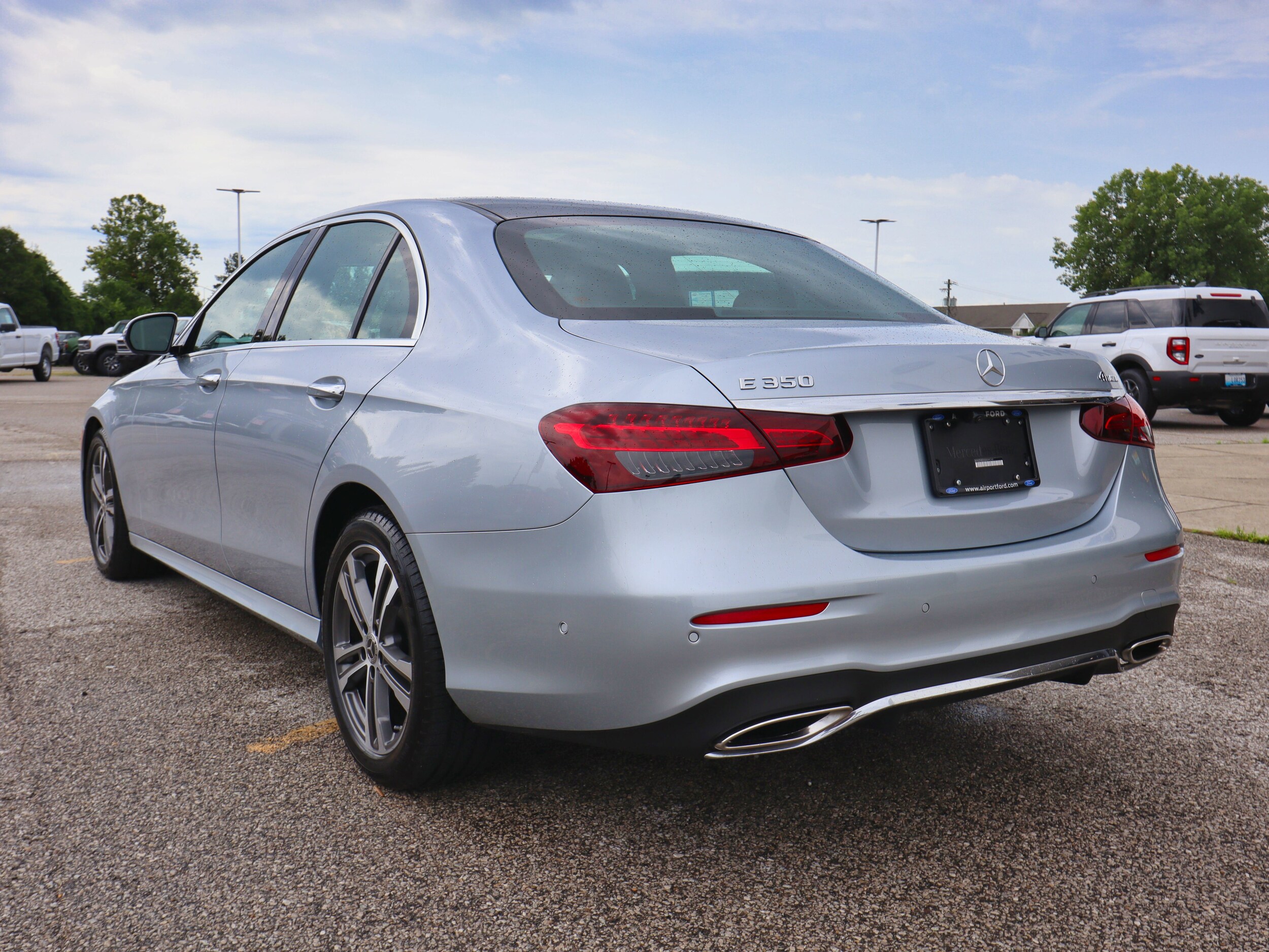 2021 Mercedes Benz E 350 photo 3
