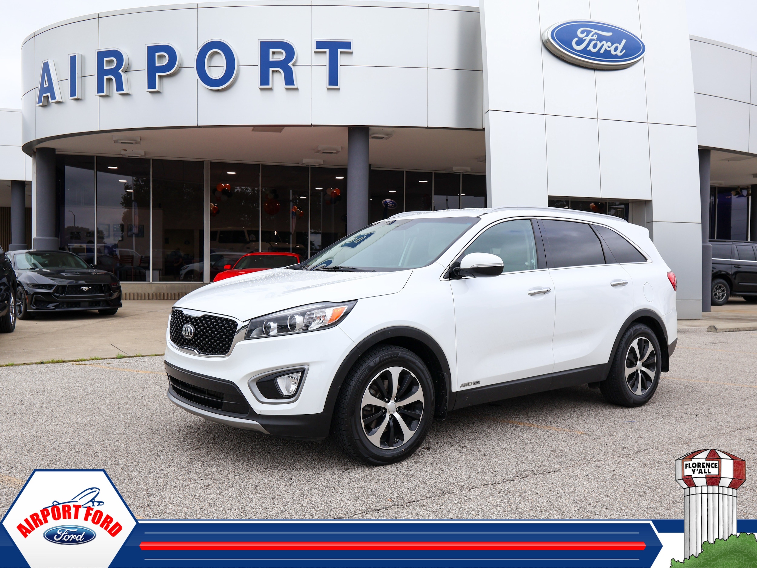Used 2017 Kia Sorento EX with VIN 5XYPHDA57HG304425 for sale in Florence, KY