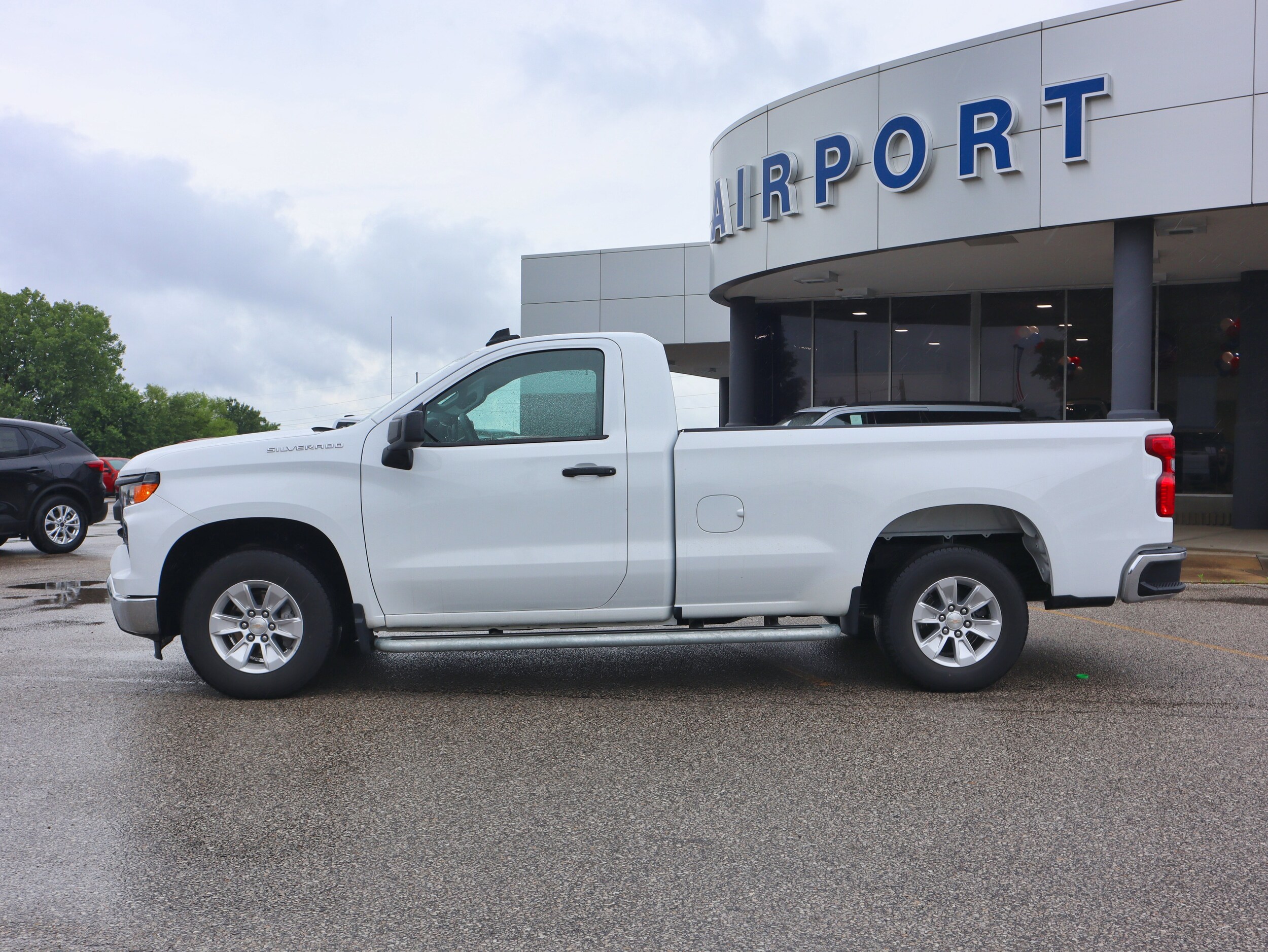 Used 2024 Chevrolet Silverado 1500 Work Truck with VIN 3GCNAAED2RG287192 for sale in Florence, KY