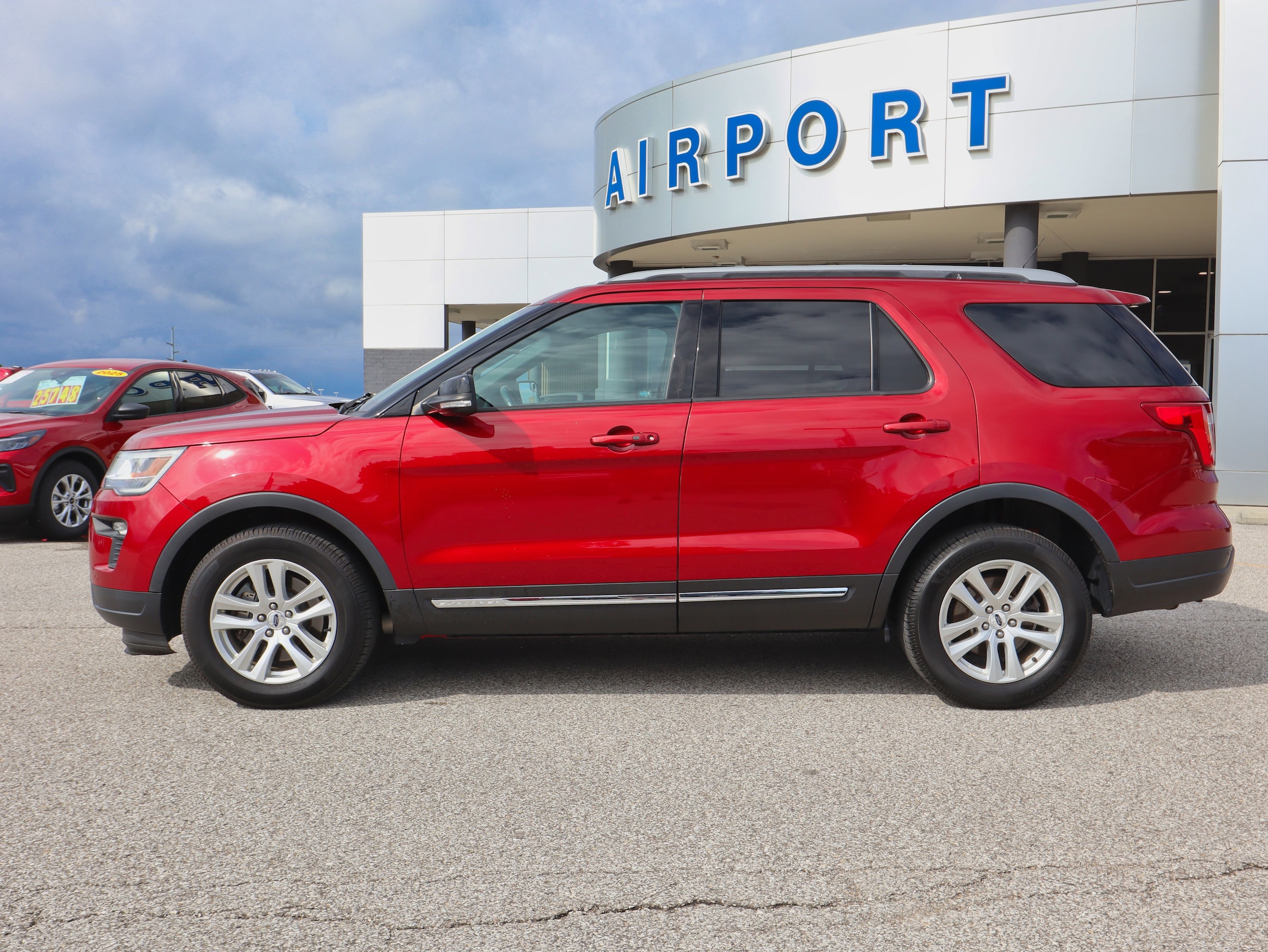 Used 2018 Ford Explorer XLT with VIN 1FM5K8D84JGA03079 for sale in Florence, KY