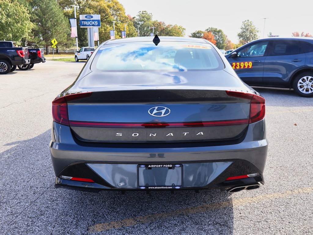 Used 2022 Hyundai Sonata SEL Sedan